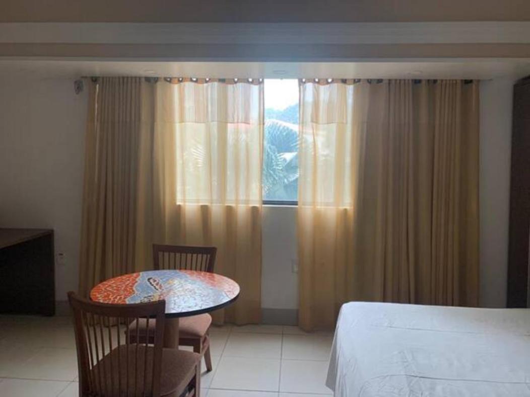 Flat No Tropical Executive Hotel Manaus Exterior foto
